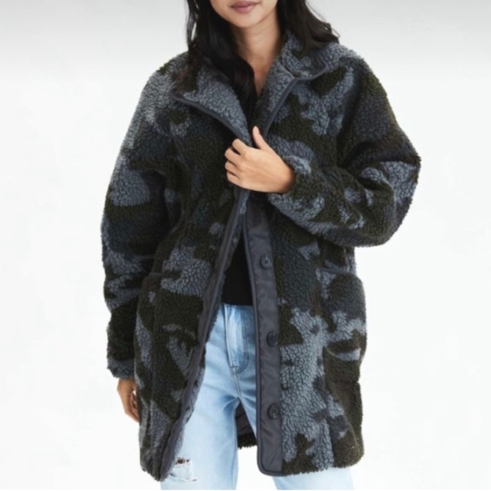 American Eagle Outfitters Camouflage Teddy Jacket